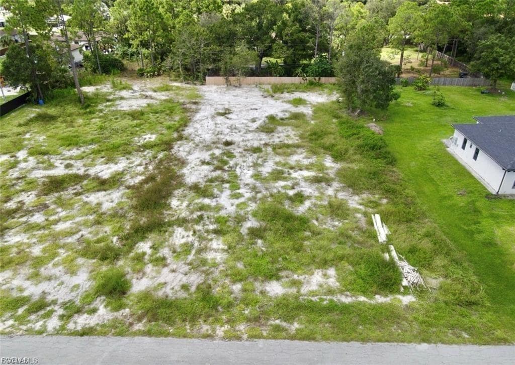 609 Columbus AVE LEHIGH ACRES, FL 33972