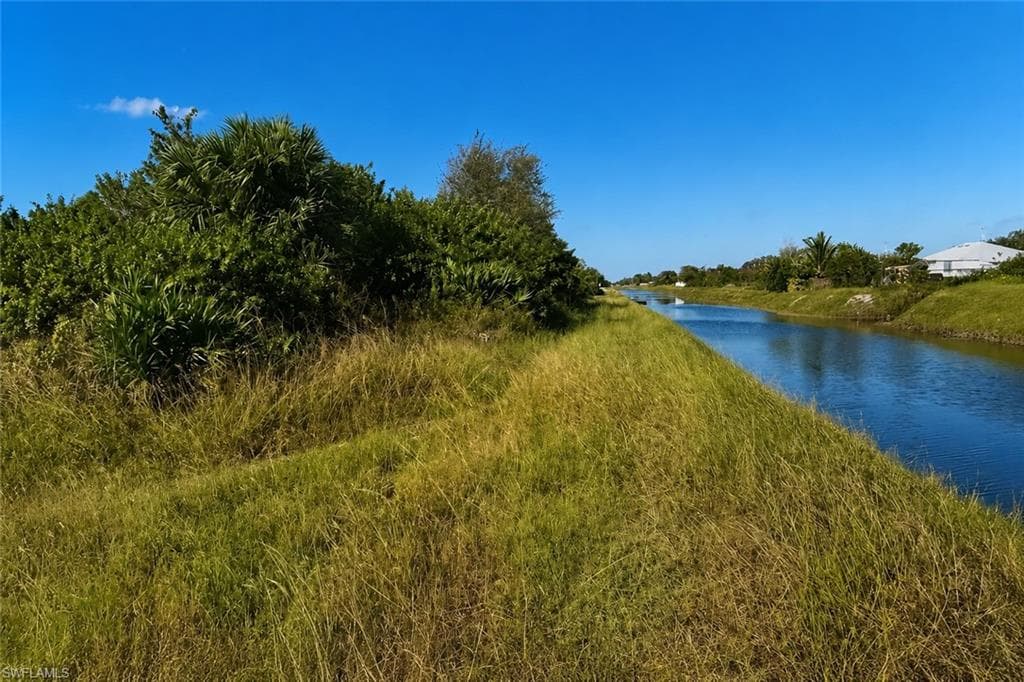 1504 Paula AVE S LEHIGH ACRES, FL 33976