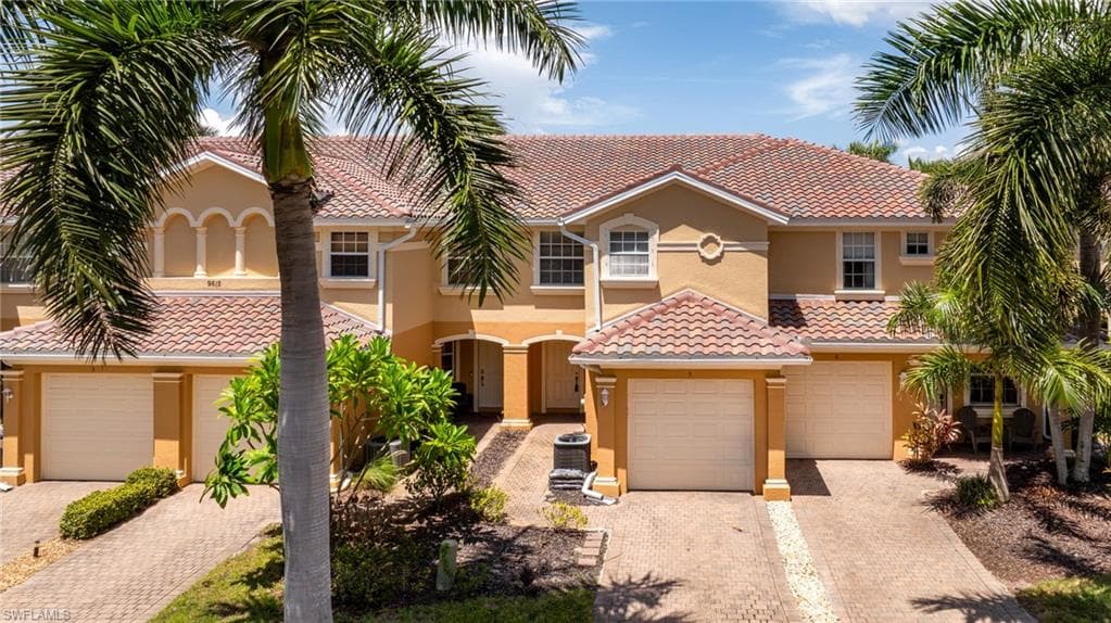 9812 Foxhall WAY 5 ESTERO, FL 33928