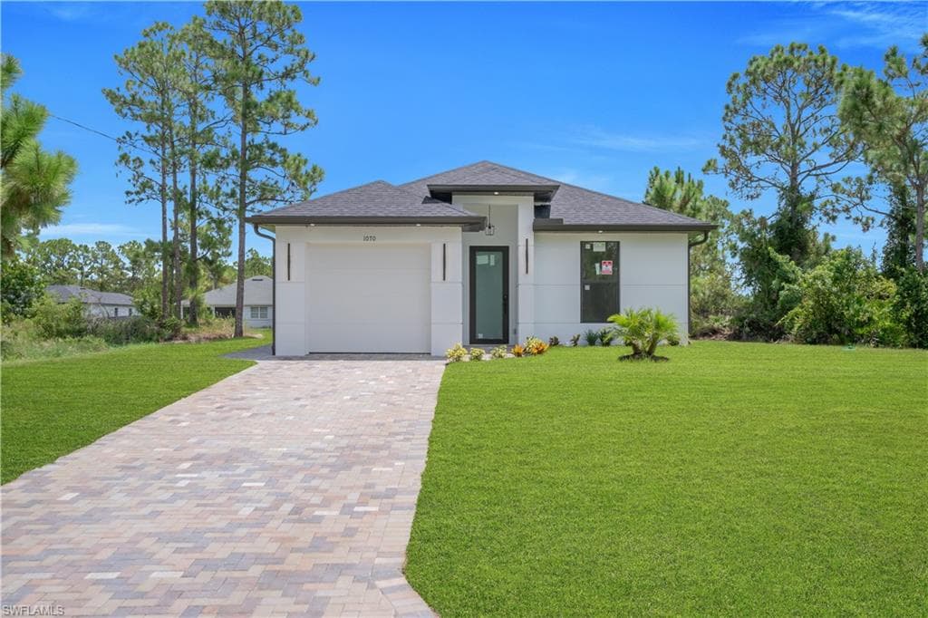 1070 Fayette AVE LEHIGH ACRES, FL 33974