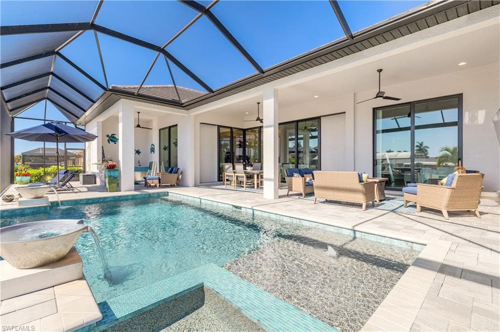 1122 Lucerne AVE CAPE CORAL, FL 33904