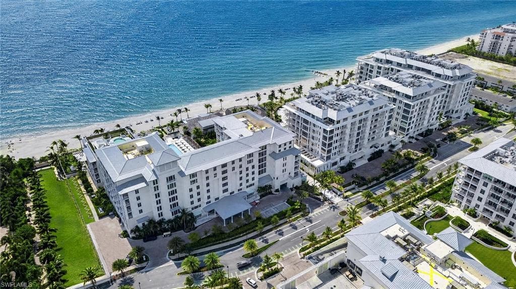 901 Gulf Shore BLVD N A-203 NAPLES, FL 34102
