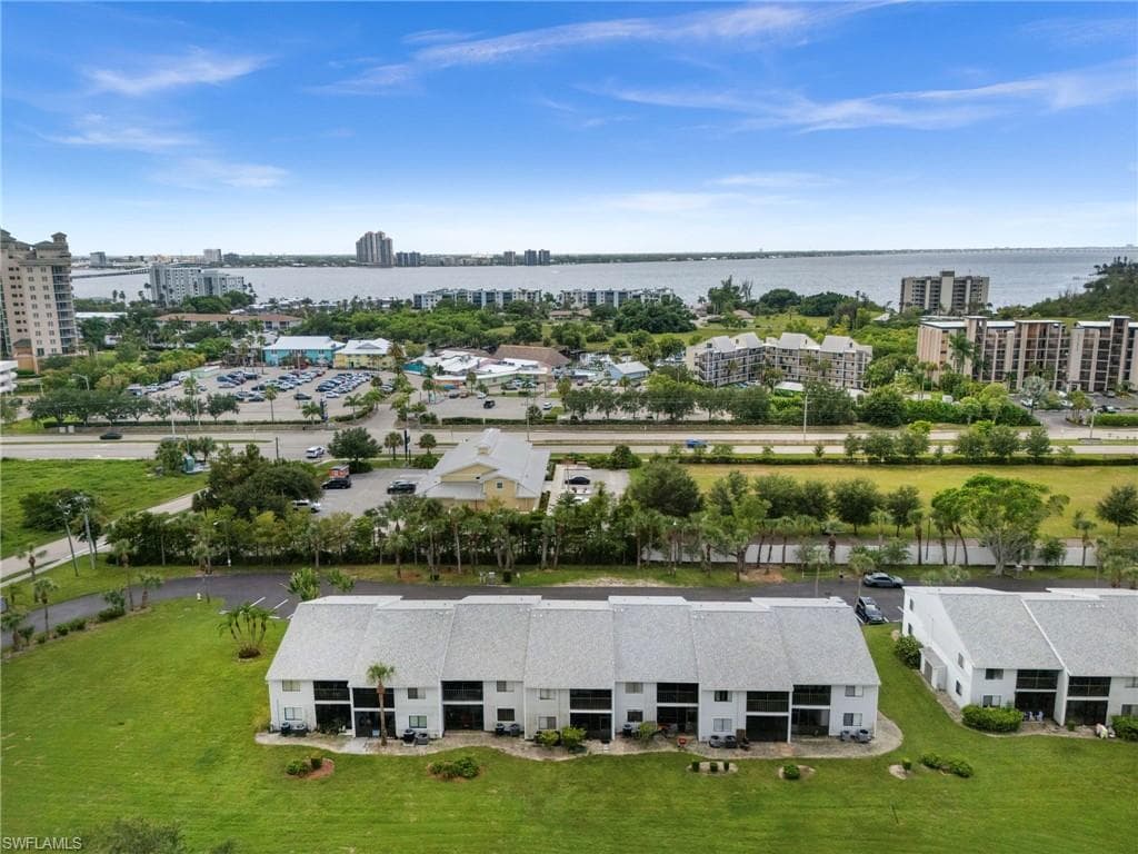 1051 Palm AVE 112 NORTH FORT MYERS, FL 33903