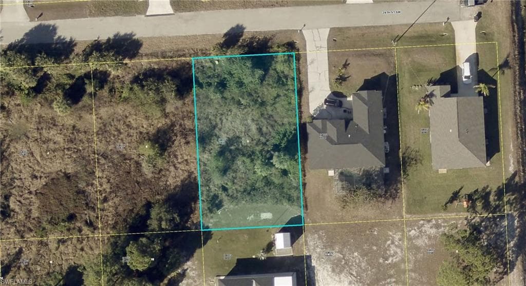 3505 28th ST SW LEHIGH ACRES, FL 33976