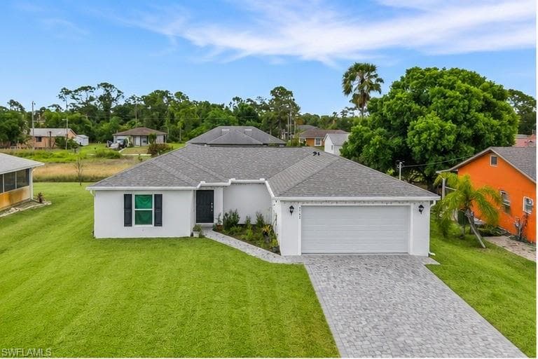 4102 4th ST SW LEHIGH ACRES, FL 33976