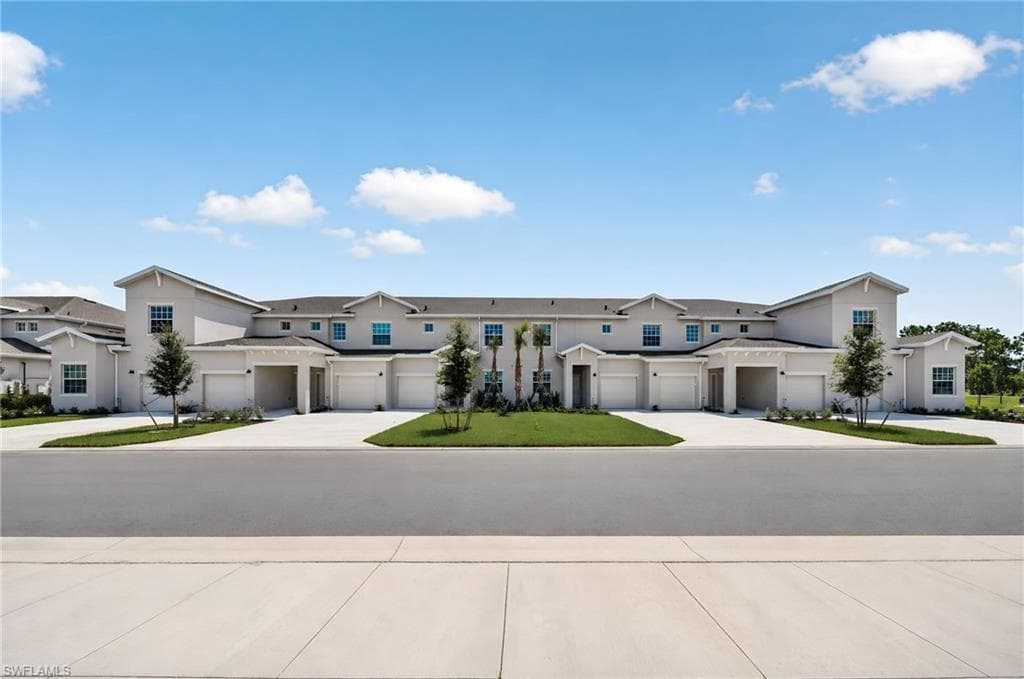 20520 Hazelnut CT S 1912 LEHIGH ACRES, FL 33936