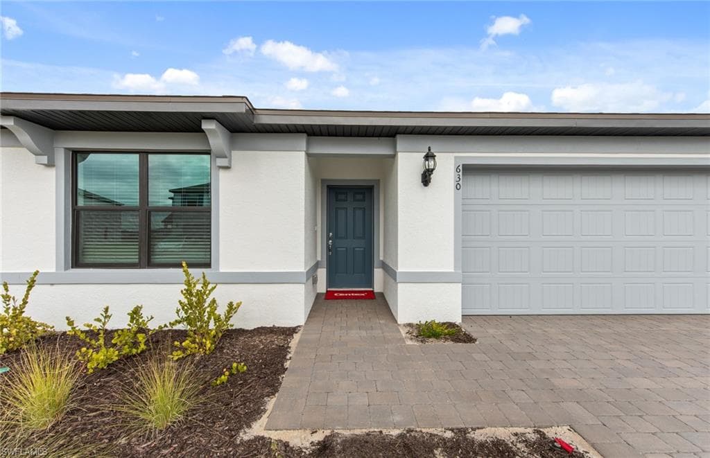 624 Oasis Lake PL LEHIGH ACRES, FL 33936