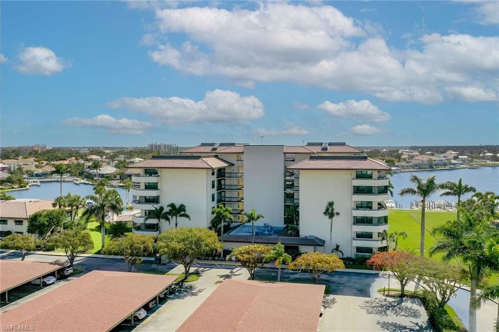 591 Seaview CT A402 MARCO ISLAND, FL 34145