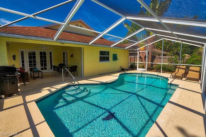 793 97th AVE N NAPLES, FL 34108