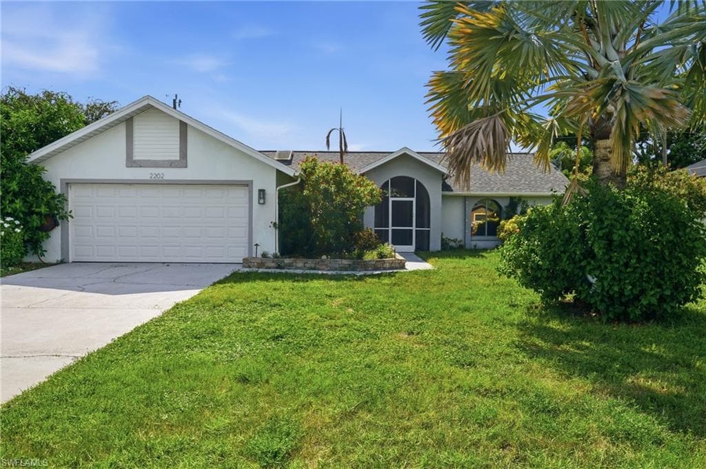 2202 SW 14th AVE CAPE CORAL, FL 33991