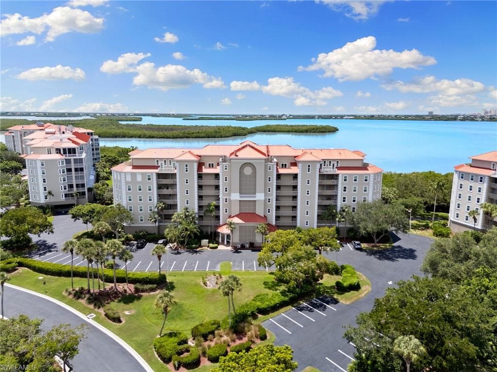 201 Vintage Bay DR 2 MARCO ISLAND, FL 34145