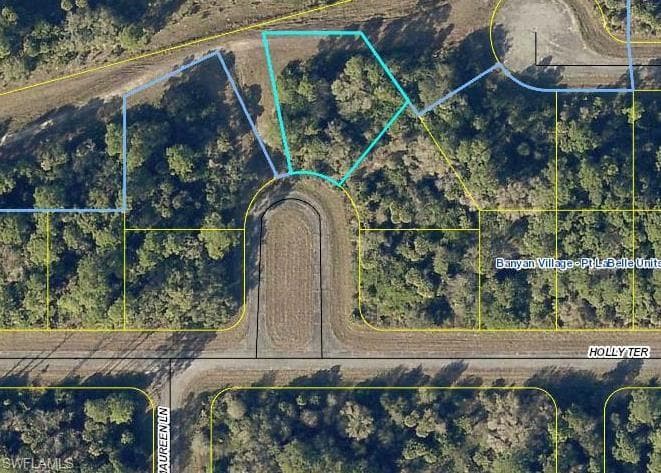 516 Holly TER LABELLE, FL 33935