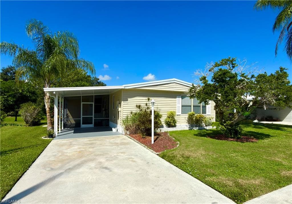 115 Calais CT NAPLES, FL 34112