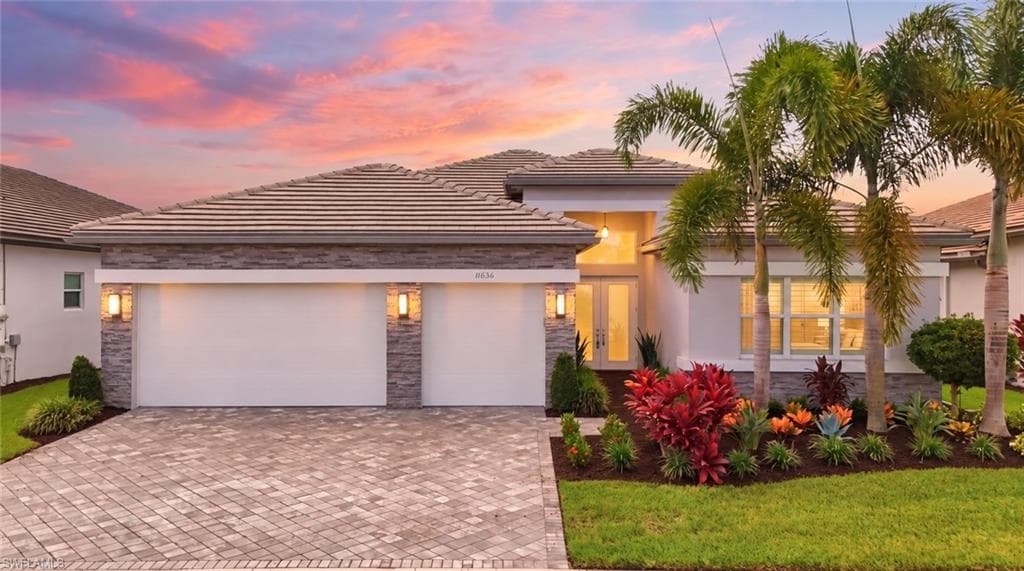 11636 Periwinkle DR NAPLES, FL 34120