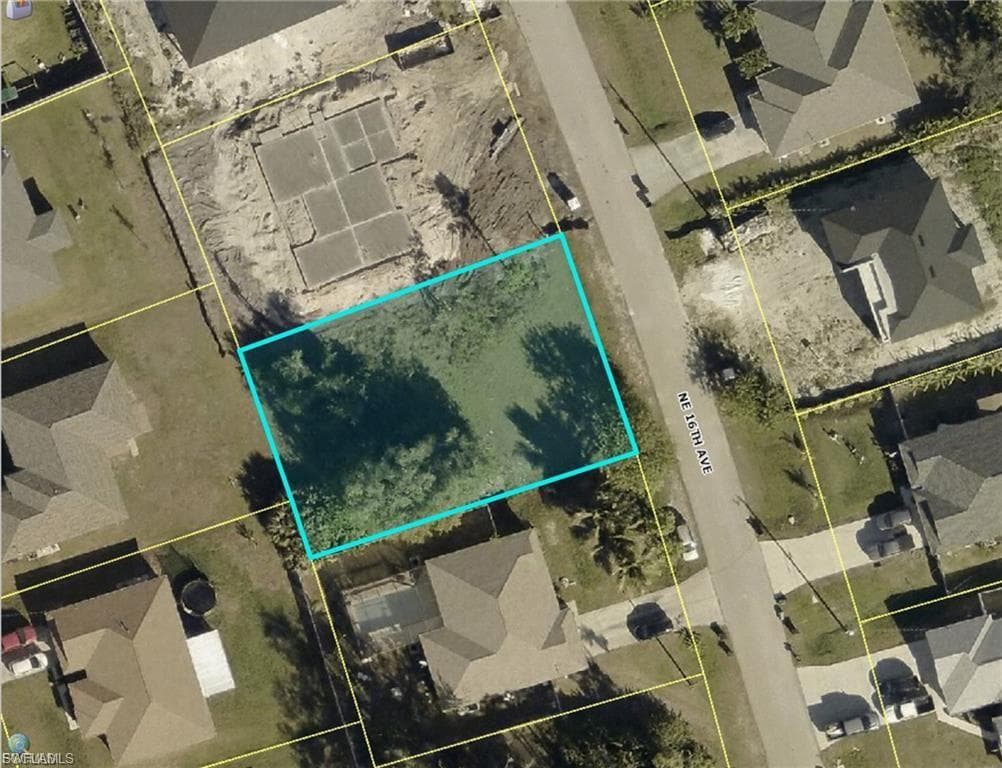3746 NE 16th AVE CAPE CORAL, FL 33909