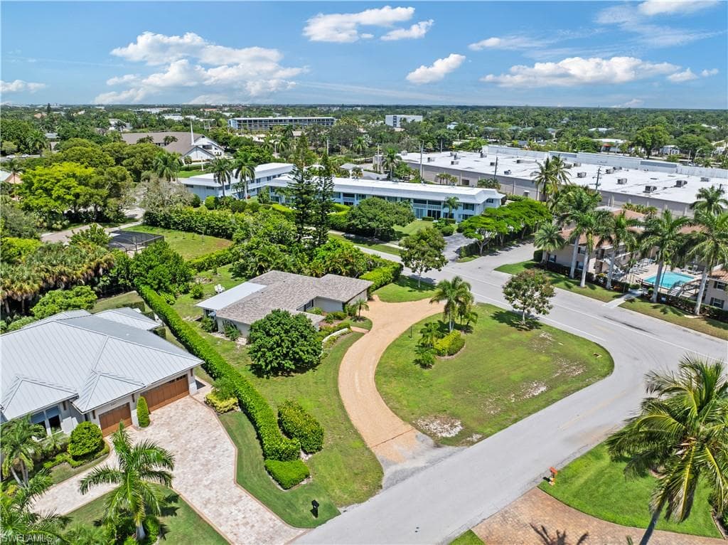 717 Rudder RD NAPLES, FL 34102