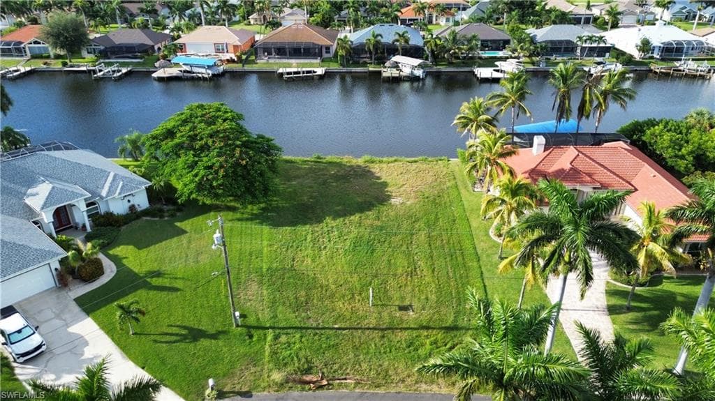 2525 SW 53rd TER CAPE CORAL, FL 33914