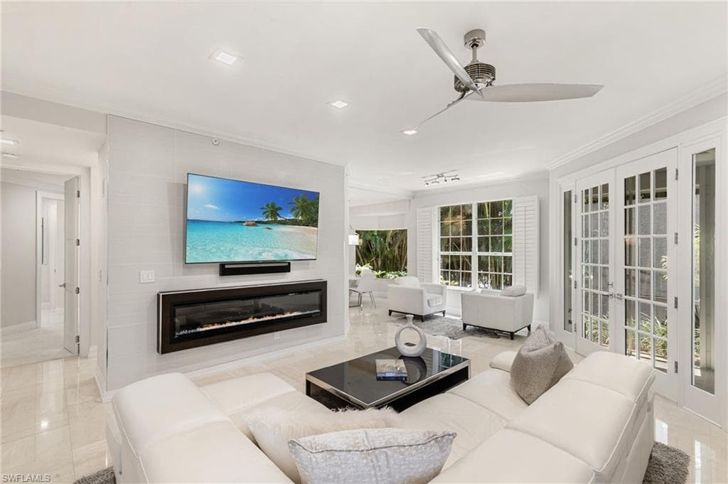 173 Colonade CIR 1401 NAPLES, FL 34103