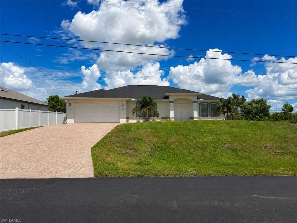 2005 NW 3rd TER CAPE CORAL, FL 33993