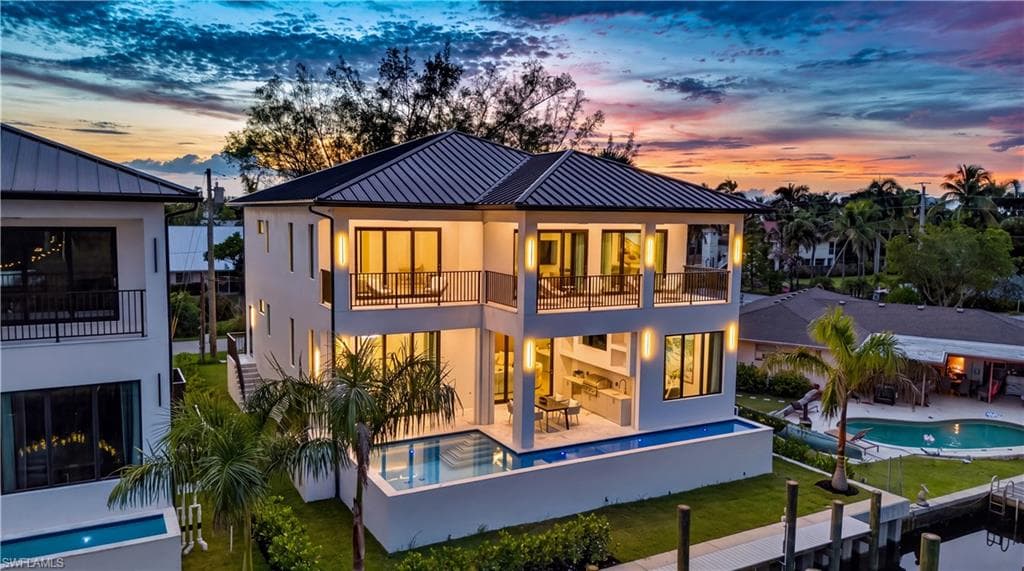 2949 CYPRESS ST NAPLES, FL 34112