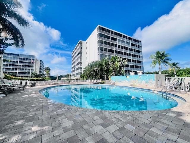 5 Bluebill AVE 303-1 NAPLES, FL 34108