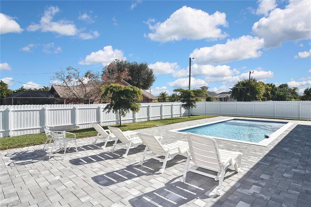 207 SE 2nd AVE CAPE CORAL, FL 33990