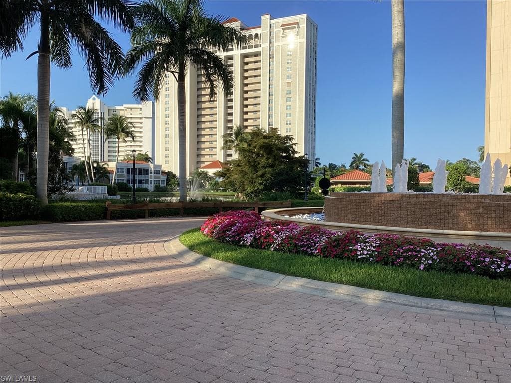 6573 Marissa LOOP 202 NAPLES, FL 34108