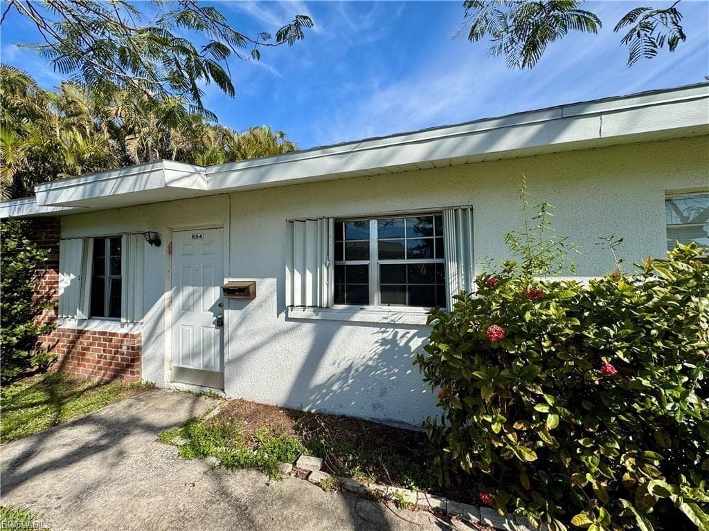 815 Courtington LN 1 FORT MYERS, FL 33919
