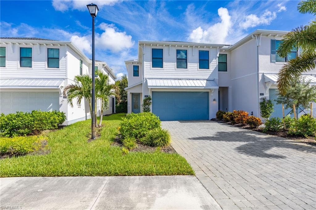 13013 Pembroke DR NAPLES, FL 34105