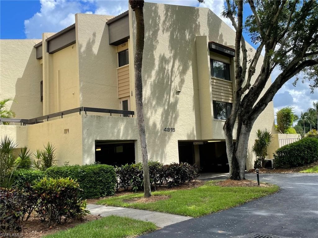 4821 S Landings DR 205 FORT MYERS, FL 33919
