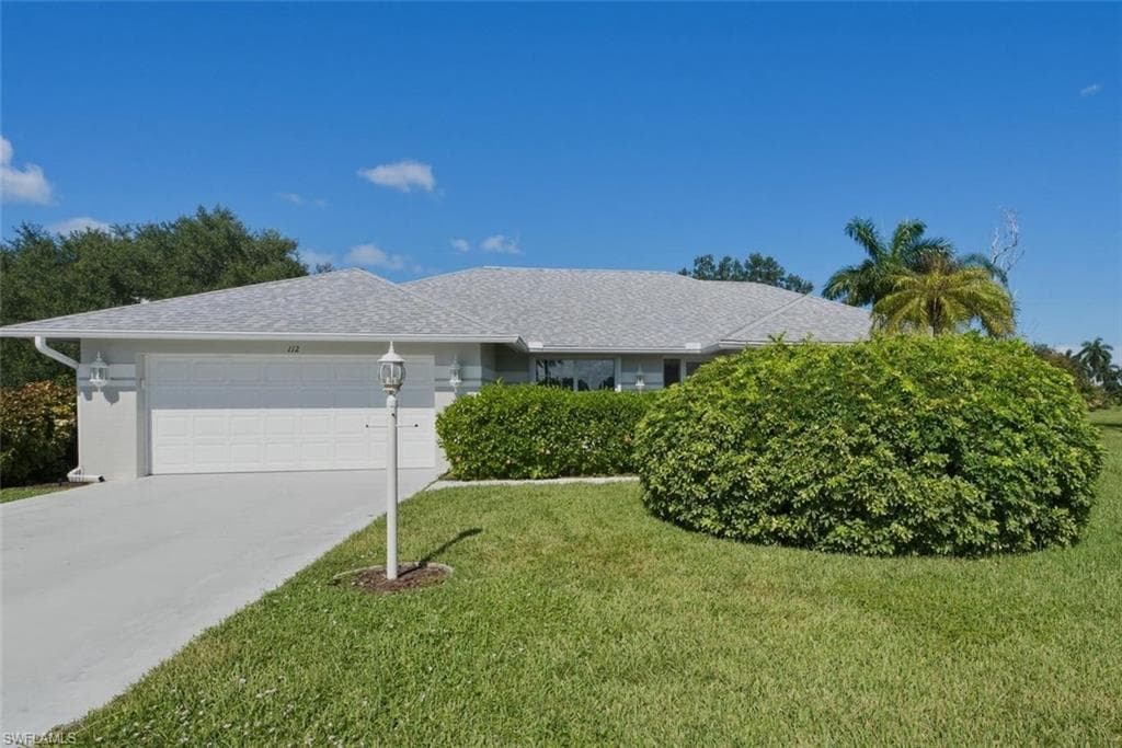 112 Bordeaux CT NAPLES, FL 34112