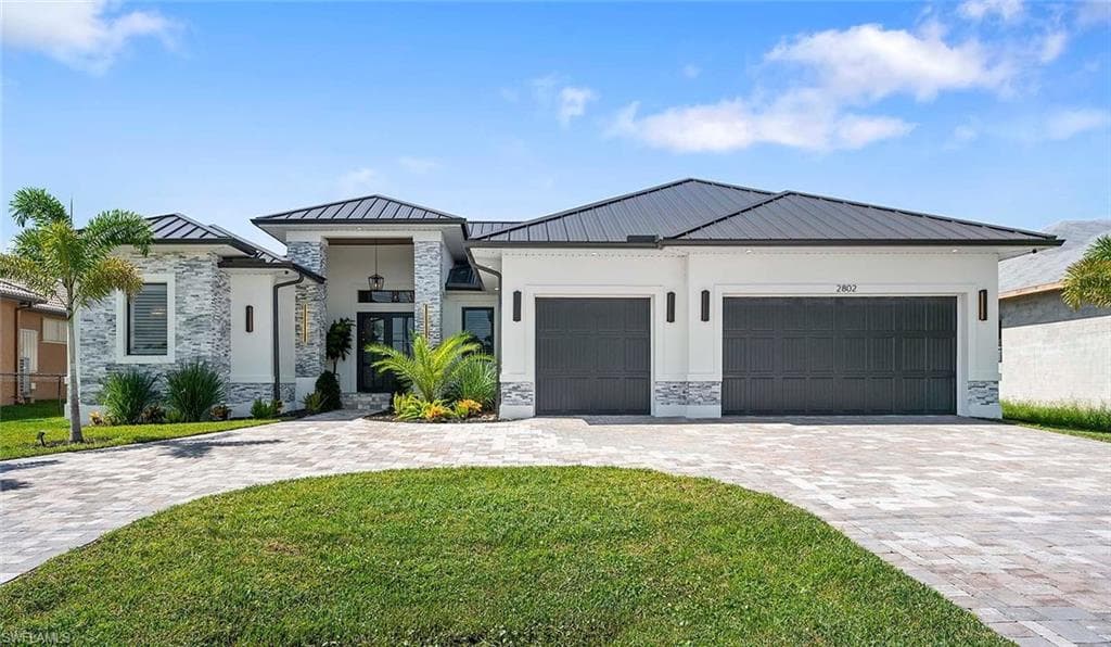 2802 Gleason PKWY CAPE CORAL, FL 33914
