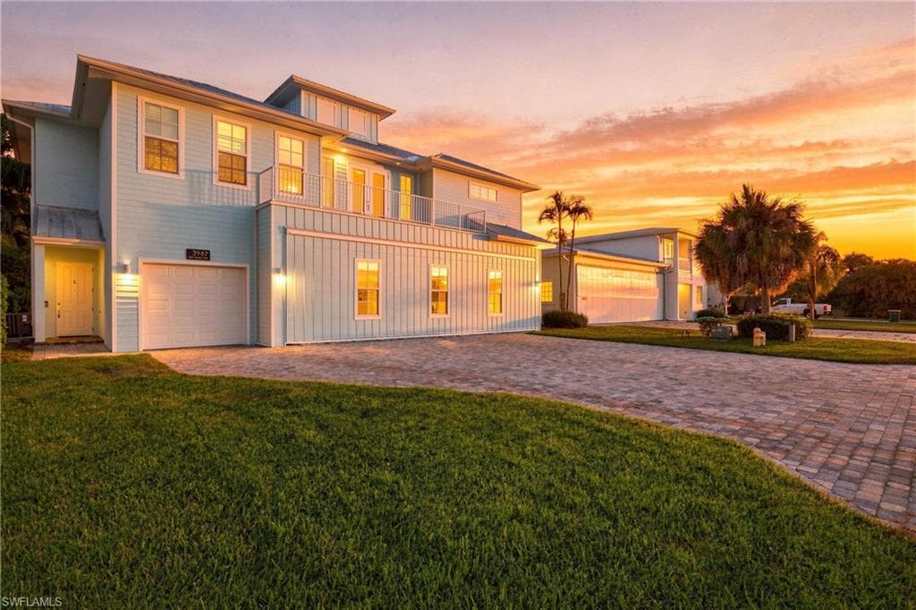 3967 Skyway DR NAPLES, FL 34112