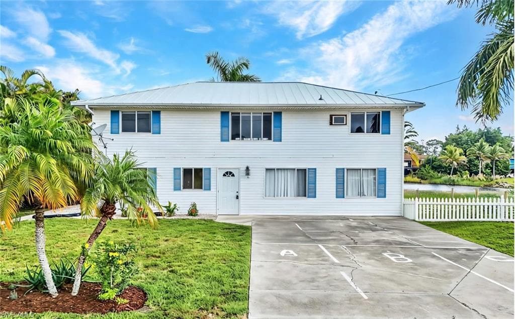 3940 Bennett LN BONITA SPRINGS, FL 34134