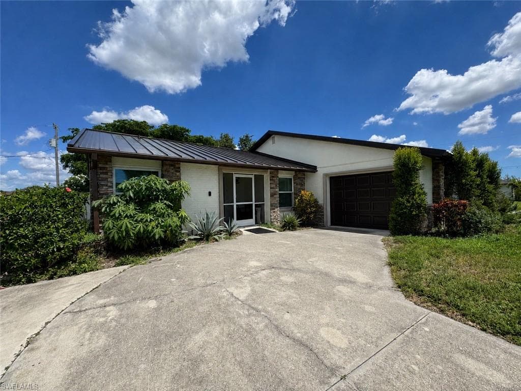 2225 SW 3rd PL CAPE CORAL, FL 33991