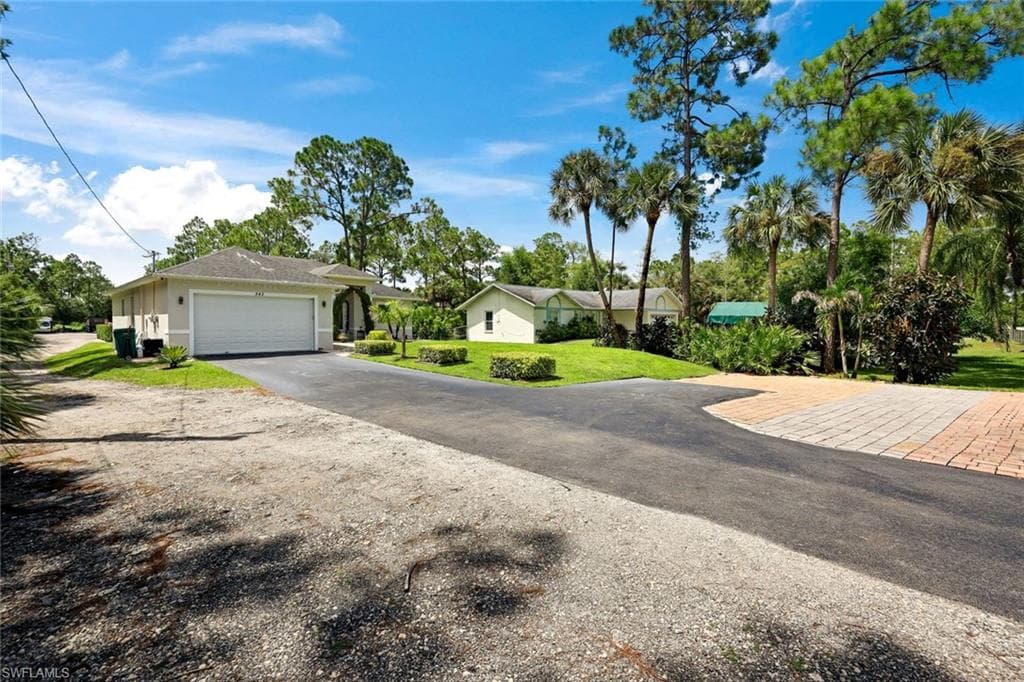 543 20th ST SE NAPLES, FL 34117