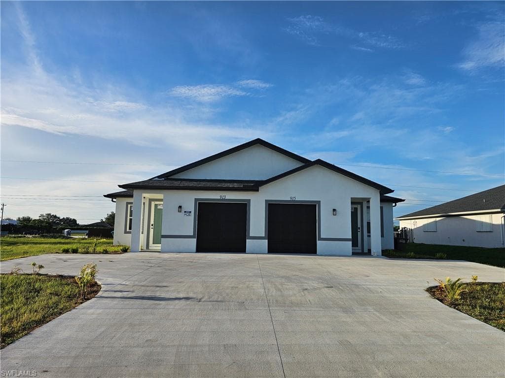913 NE 15th LN CAPE CORAL, FL 33909