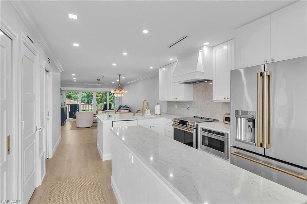 261 Collier BLVD 305 MARCO ISLAND, FL 34145