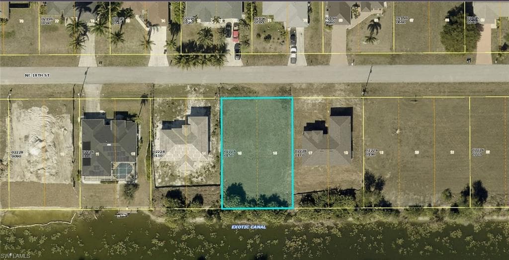 2002 NE 18th ST CAPE CORAL, FL 33909
