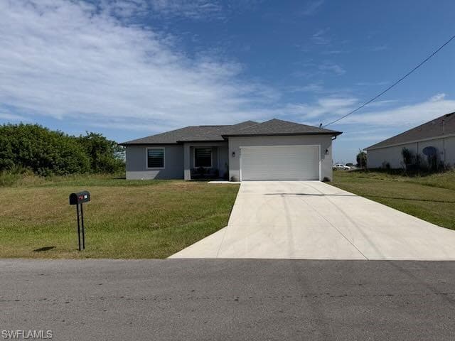 8041 Sherwood CIR E LABELLE, FL 33935