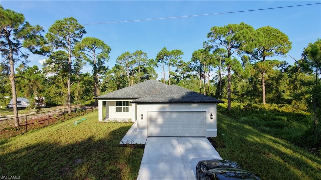 1030 GreenField ST LEHIGH ACRES, FL 33974