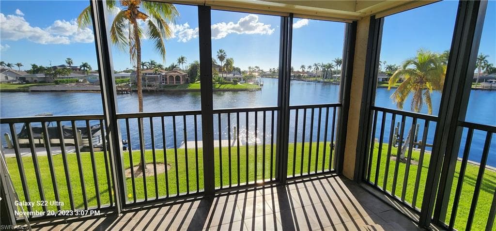 4260 SE 20th PL 208 CAPE CORAL, FL 33904