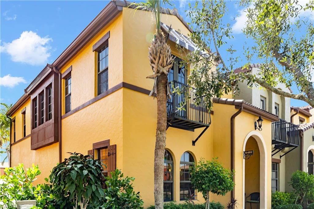 9092 Capistrano ST S 6401 NAPLES, FL 34113