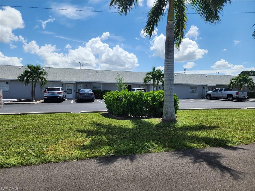 4513 SW 8th CT 106 CAPE CORAL, FL 33914