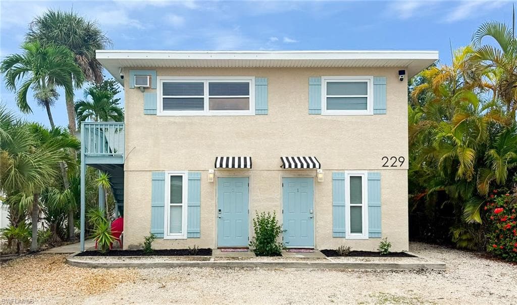 229 Fairweather LN FORT MYERS BEACH, FL 33931