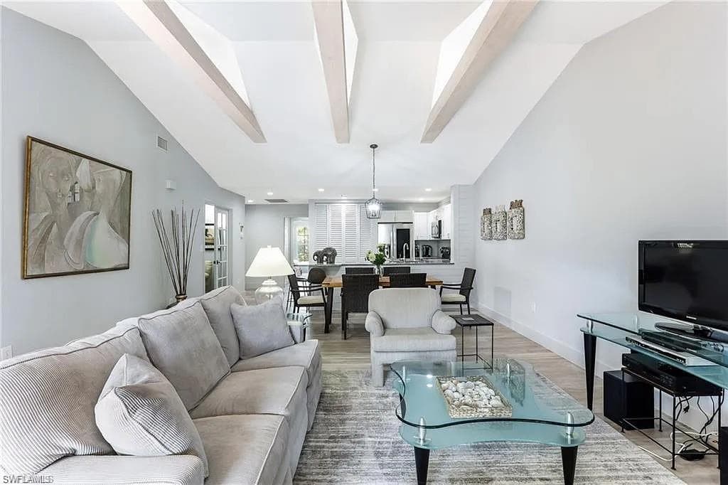 5635 Turtle Bay DR 8 NAPLES, FL 34108