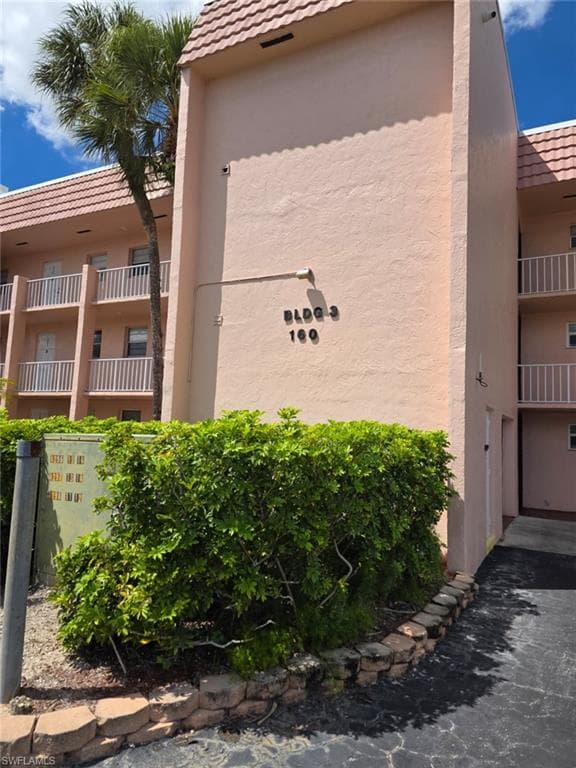 160 Turtle Lake CT 209 NAPLES, FL 34105