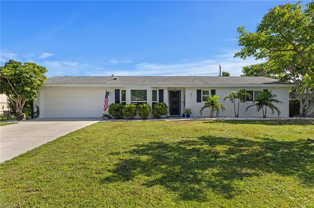 871 Entrada DR S FORT MYERS, FL 33919