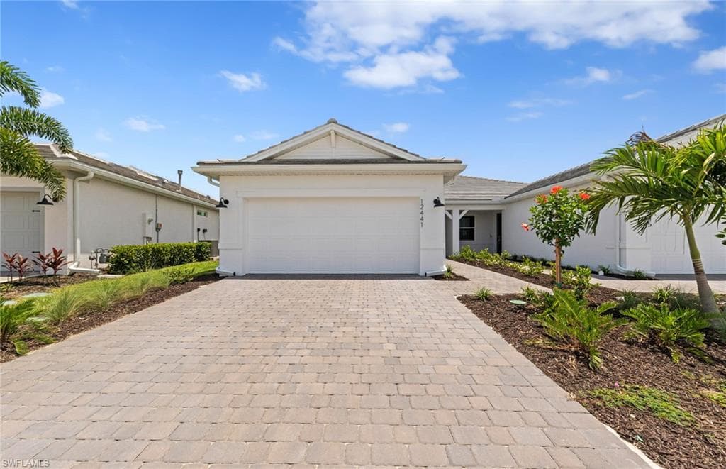 12665 Pyrite CT ALVA, FL 33920