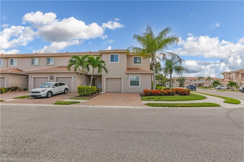 3800 Clearbrook LN FORT MYERS, FL 33966